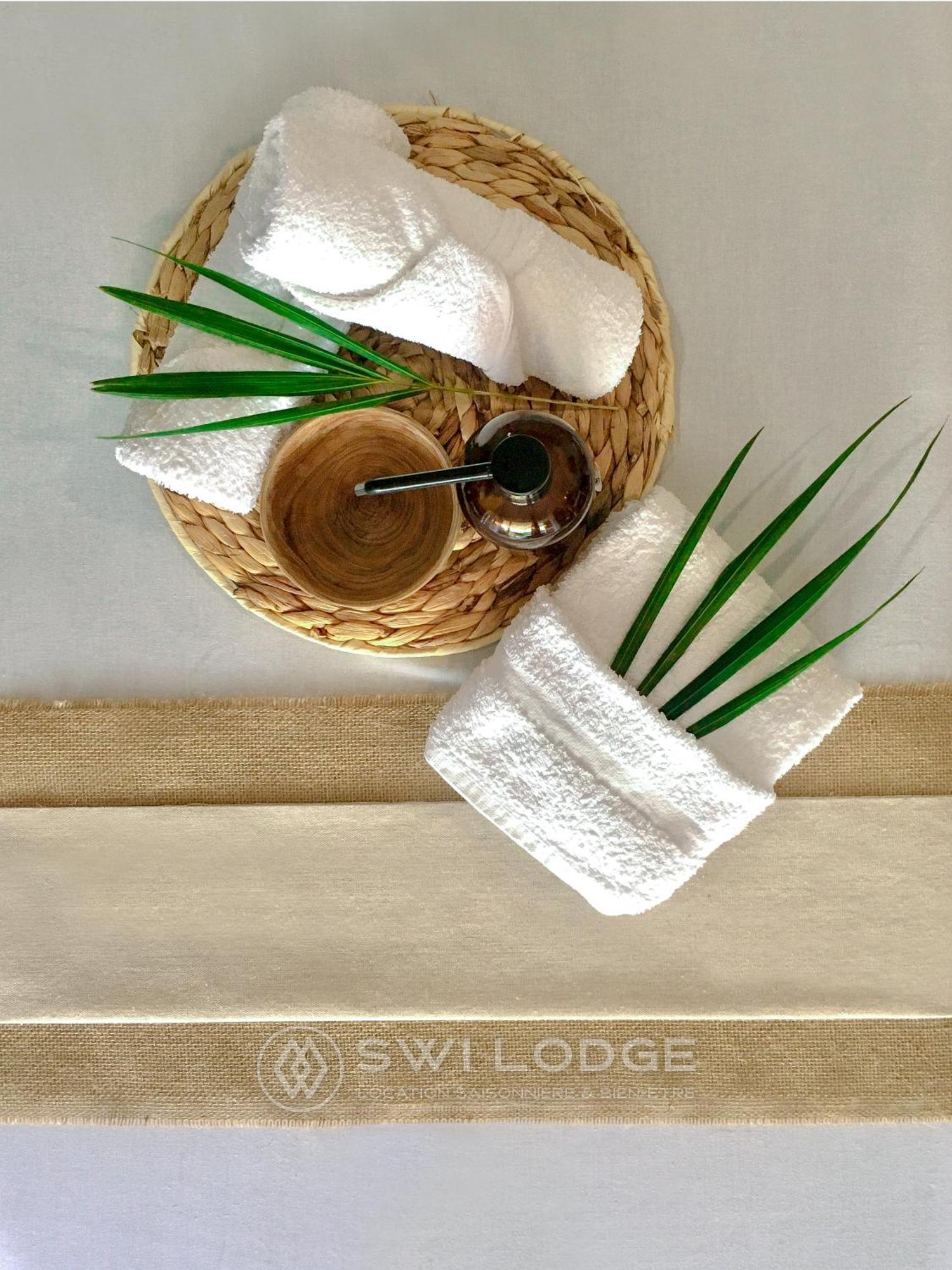 Swilodge Vue Sur Mer ! Petit Dejeuner Et Location De Voiture Possible Льо Мул Екстериор снимка